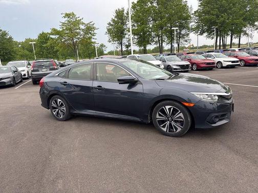 Modern Steel Metallic 2018 Honda Civic EX-L