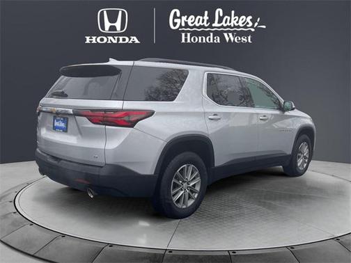 2022 Chevrolet Traverse LT Cloth