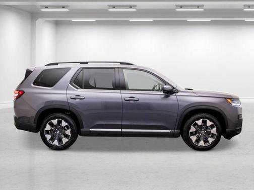 Modern Steel Metallic 2026 Honda Pilot Elite