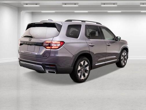 Modern Steel Metallic 2026 Honda Pilot Elite