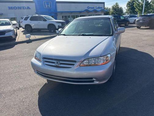 Satin Silver Metallic 2002 Honda Accord SE