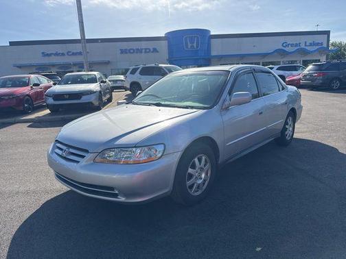 Satin Silver Metallic 2002 Honda Accord SE