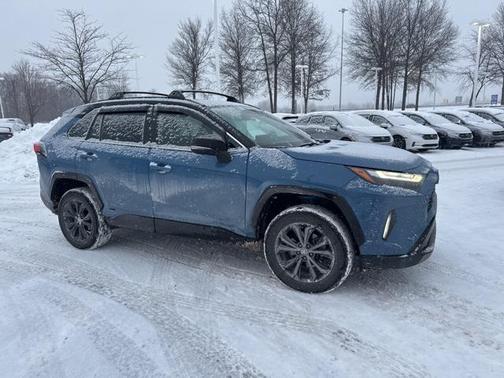 2023 Toyota RAV4 Hybrid SE