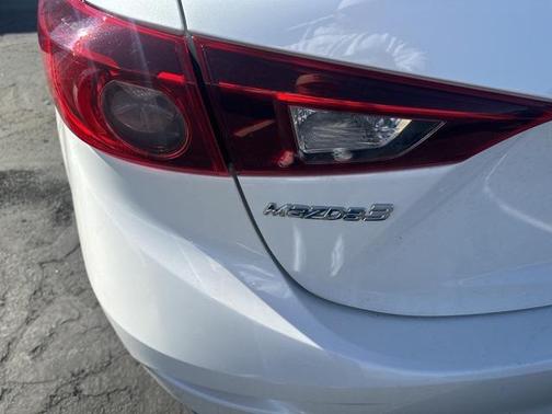 2017 Mazda Mazda3 Sport