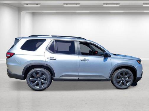 Solar Silver Metallic 2026 Honda Pilot Sport