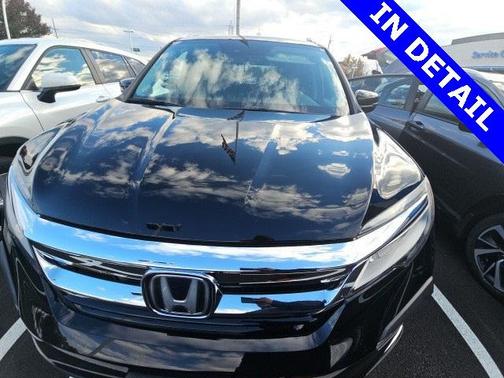 2019 Honda Pilot Touring 8-Passenger