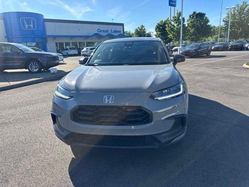 Urban Gray Pearl 2024 Honda HR-V Sport