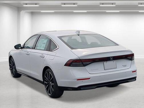Platinum White Pearl 2026 Honda Accord Hybrid Touring
