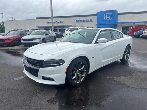 Bright White Clearcoat 2015 Dodge Charger R/T