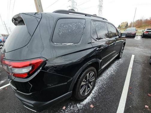 2023 Honda Pilot AWD Elite