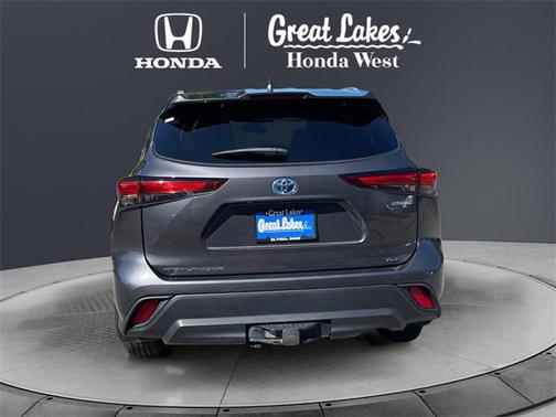 2022 Toyota Highlander Hybrid XLE