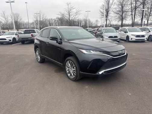 2023 Toyota Venza XLE