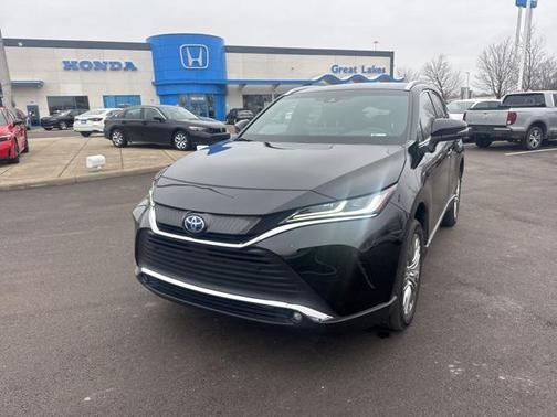 2023 Toyota Venza XLE