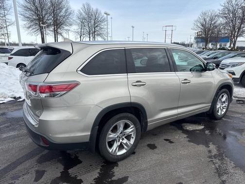 2016 Toyota Highlander Limited