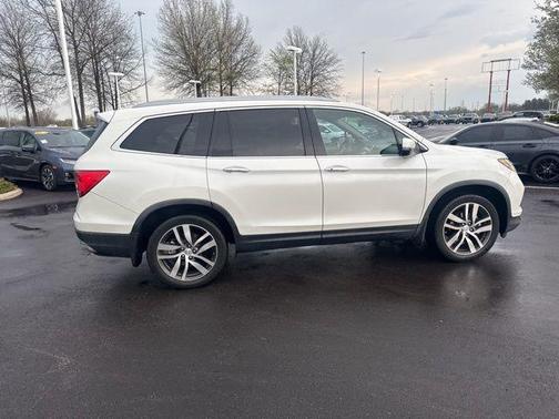 White Diamond Pearl 2016 Honda Pilot Elite