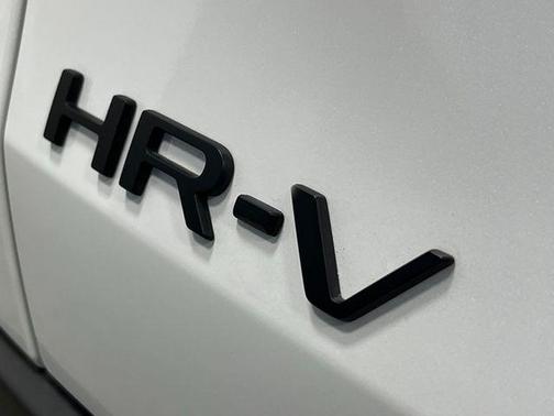 Platinum White Pearl 2026 Honda HR-V AWD Sport