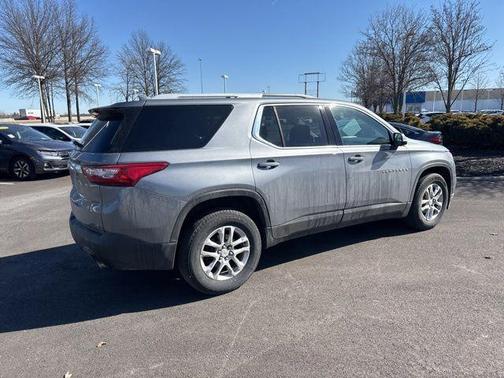 2018 Chevrolet Traverse LT Cloth