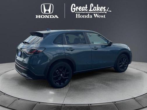Nordic Forest Pearl 2025 Honda HR-V AWD Sport