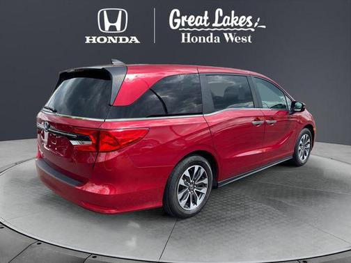 Radiant Red Metallic II 2024 Honda Odyssey EX-L