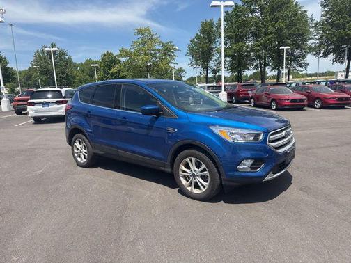 Lightning Blue 2019 Ford Escape SE