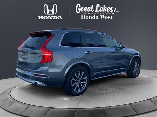 2019 Volvo XC90 T5 Momentum