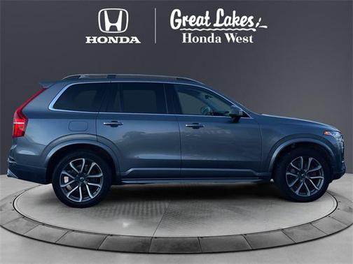 2019 Volvo XC90 T5 Momentum