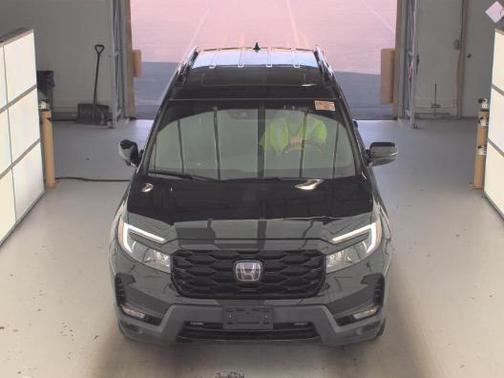 Crystal Black Pearl 2022 Honda Passport AWD Elite