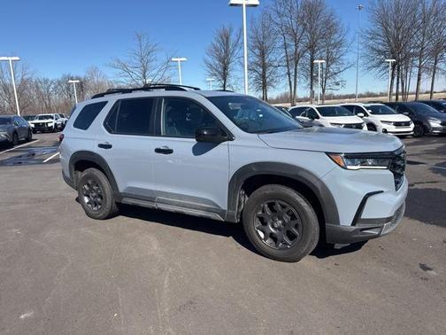 2023 Honda Pilot AWD TrailSport
