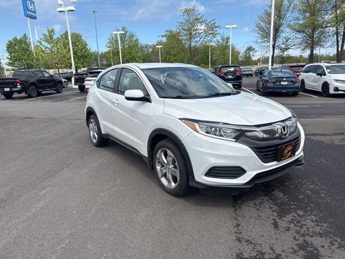 Platinum White Pearl 2020 Honda HR-V LX