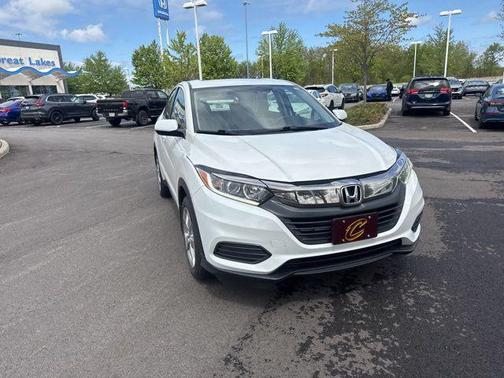 Platinum White Pearl 2020 Honda HR-V LX