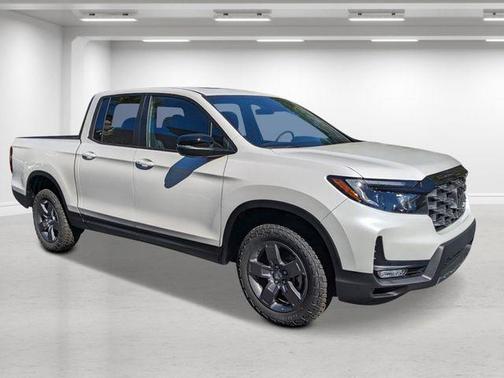 Platinum White Pearl 2026 Honda Ridgeline TrailSport