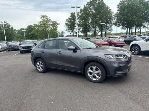 Modern Steel Metallic 2024 Honda HR-V LX