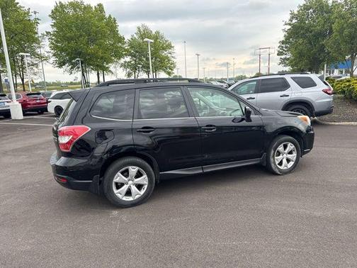 Crystal Black Silica 2015 Subaru Forester 2.5i Limited