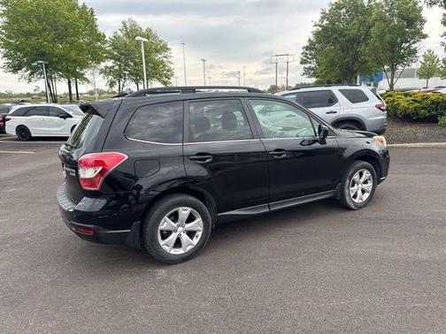 Crystal Black Silica 2015 Subaru Forester 2.5i Limited