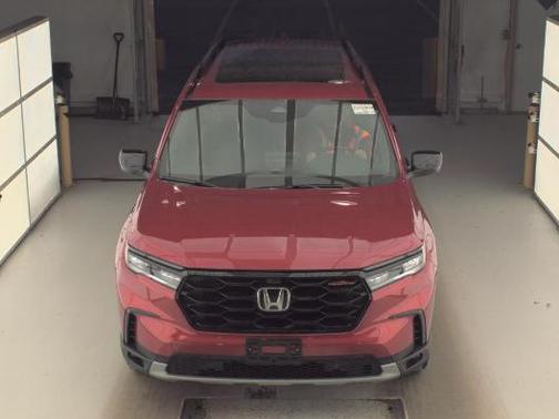 Radiant Red Metallic II 2025 Honda Pilot TrailSport