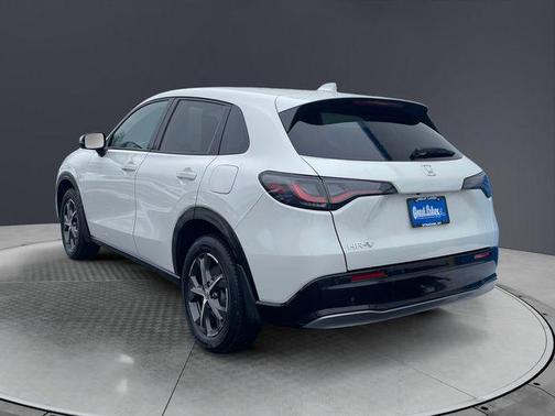 Platinum White Pearl 2024 Honda HR-V EX-L