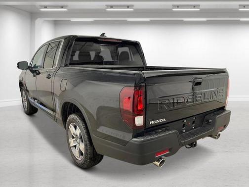 Crystal Black Pearl 2026 Honda Ridgeline RTL