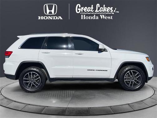 2019 Jeep Grand Cherokee Laredo