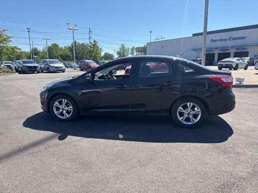 Tuxedo Black Metallic 2013 Ford Focus SE