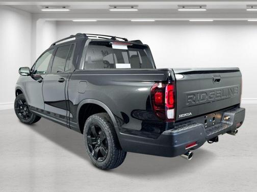 Crystal Black Pearl 2026 Honda Ridgeline Black