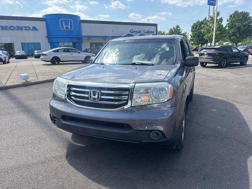 Modern Steel Metallic 2015 Honda Pilot LX