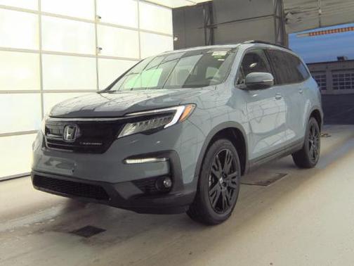 Sonic Gray Pearl 2022 Honda Pilot AWD Black Edition