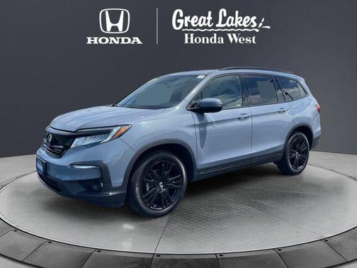 Sonic Gray Pearl 2022 Honda Pilot AWD Black Edition