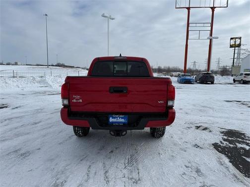 2022 Toyota Tacoma SR