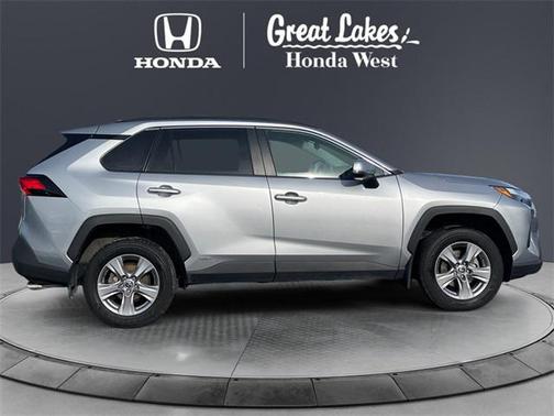 2022 Toyota RAV4 Hybrid XLE