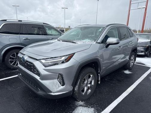 2022 Toyota RAV4 Hybrid XLE