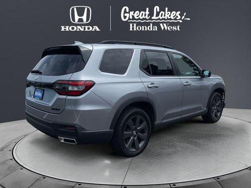 Lunar Silver Metallic 2023 Honda Pilot AWD Sport