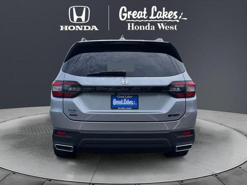 Lunar Silver Metallic 2023 Honda Pilot AWD Sport