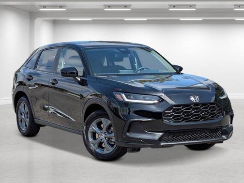 Crystal Black Pearl 2027 Honda HR-V LX