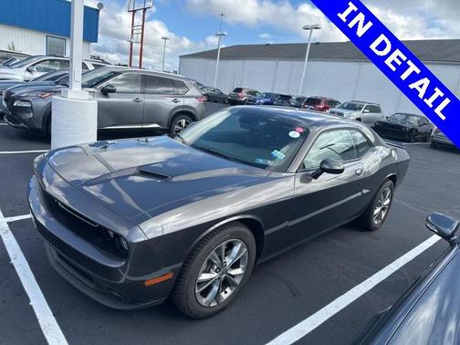 2021 Dodge Challenger SXT